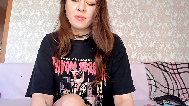 Lil Foxy9 online show from October 25, 2025, 4:00 am