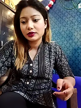 alexa cam44 online show from October 26, 2025, 8:31 pm