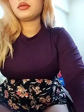 alexa cam44 online show from April 29, 2026, 7:31 pm