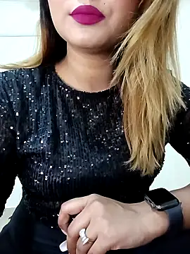 alexa cam44 online show from November 22, 2025, 7:24 pm