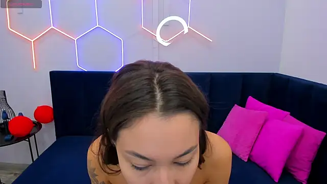 Kat  cat online show from April 20, 2026, 1:41 am