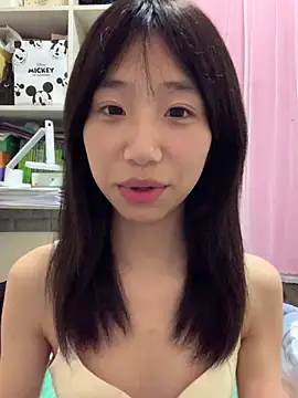 xiaotao-999 online show from October 14, 2025, 4:29 pm