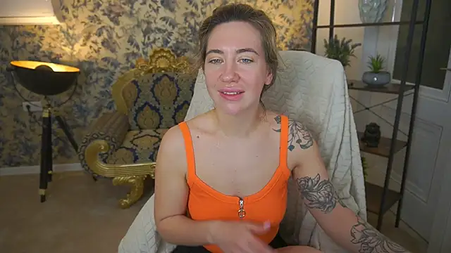 Snapshot of KateShanny chatting on May 8, 2026, 5:44 am KateShanny online show from May 8, 2026, 5:44 am
