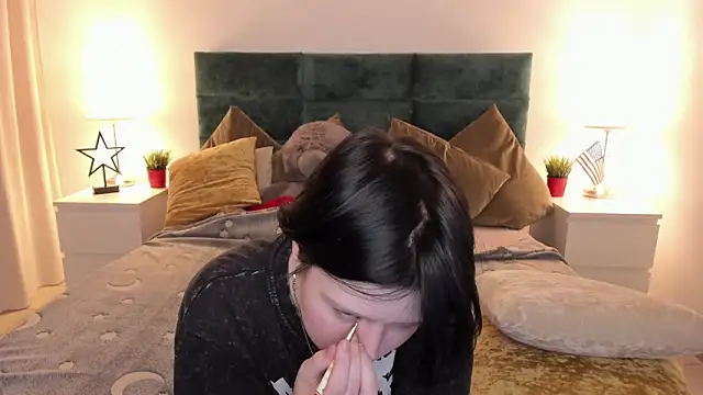 ayakskalermonss online show from November 11, 2025, 2:23 pm