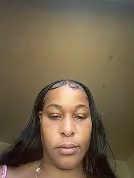 yummy0322 online show from November 4, 2025, 1:59 pm