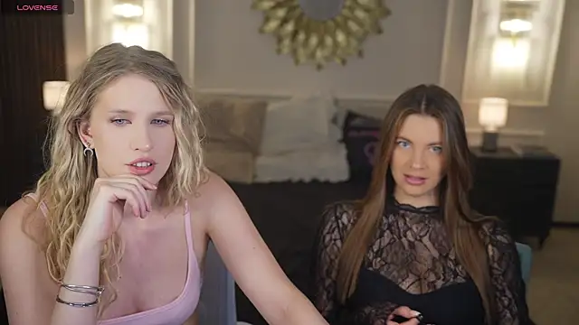 Scarlett Sweet054 online show from April 23, 2026, 3:02 pm