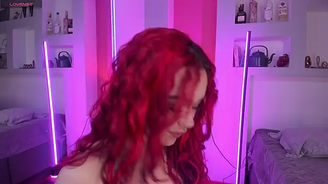 Camila Rivers online show from May 10, 2026, 4:42 pm