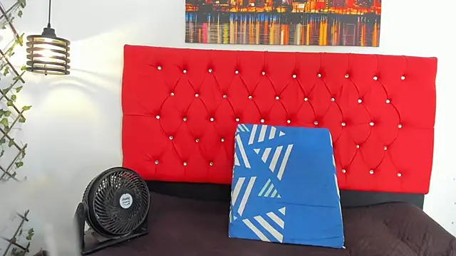 Snapshot of carolinacrus01 chatting on November 10, 2025, 3:17 pm carolinacrus01 online show from November 10, 2025, 3:17 pm