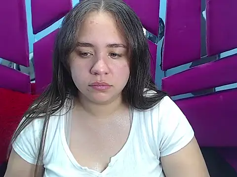 LucyOwen 18 online show from February 26, 2026, 4:07 pm