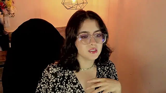 LiLLiAnderson online show from November 14, 2025, 11:25 am