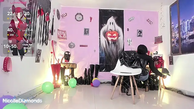 NicolleDiamonds cg online show from October 10, 2025, 1:12 pm