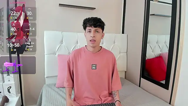 Axel  Evans online show from September 15, 2025, 5:02 pm