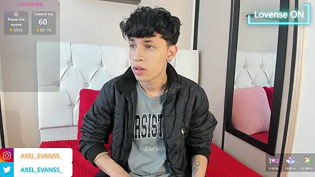 Axel  Evans online show from September 23, 2025, 12:34 pm