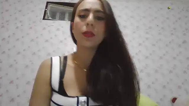 Roselingalvis13 online show from February 9, 2026, 3:04 am