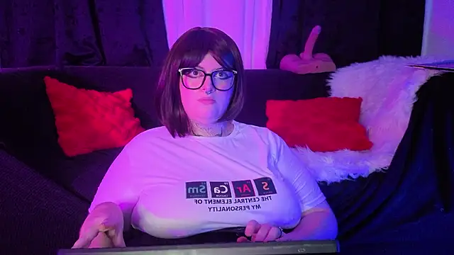 Snapshot of Mariana_velezz chatting on February 24, 2026, 11:55 am Mariana velezz online show from February 24, 2026, 11:55 am