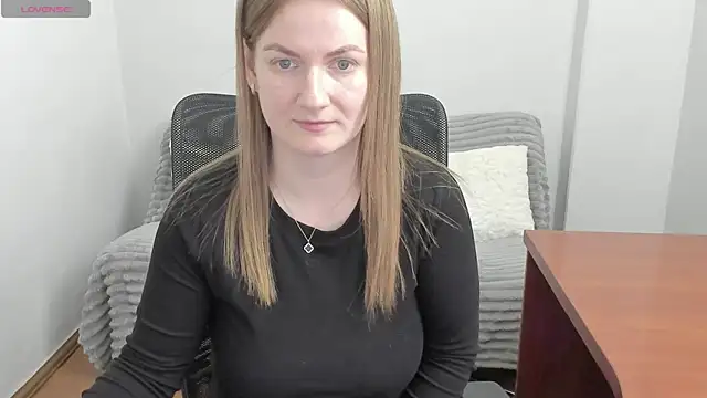 Snapshot of Alisha_Skyes chatting on March 29, 2026, 8:21 pm Alisha Skyes online show from March 29, 2026, 8:21 pm