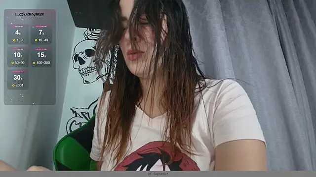 ImSophieFox online show from May 28, 2026, 5:15 am