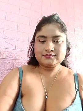 hornyriyanka online show from April 6, 2026, 4:46 am