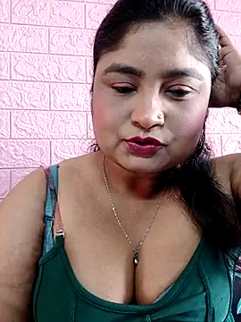 hornyriyanka online show from March 7, 2026, 2:40 am