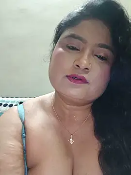 Snapshot of hornyriyanka chatting on May 18, 2026, 3:06 am hornyriyanka online show from May 18, 2026, 3:06 am