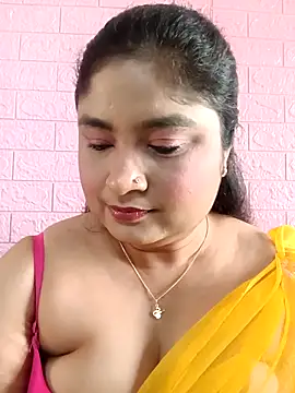 Snapshot of hornyriyanka chatting on April 19, 2026, 2:56 am hornyriyanka online show from April 19, 2026, 2:56 am