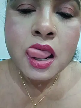 Snapshot of hornyriyanka chatting on May 19, 2026, 3:02 am hornyriyanka online show from May 19, 2026, 3:02 am