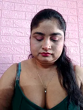 Snapshot of hornyriyanka chatting on February 21, 2026, 2:35 am hornyriyanka online show from February 21, 2026, 2:35 am