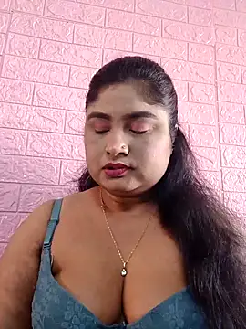 Snapshot of hornyriyanka chatting on February 6, 2026, 2:40 am hornyriyanka online show from February 6, 2026, 2:40 am