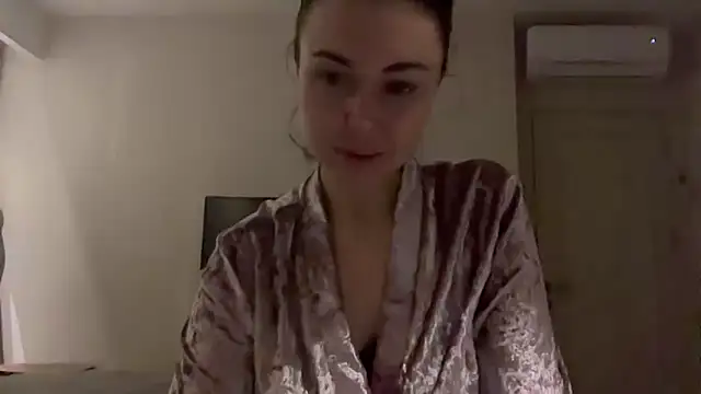 Gilin1 online show from February 13, 2026, 9:04 pm