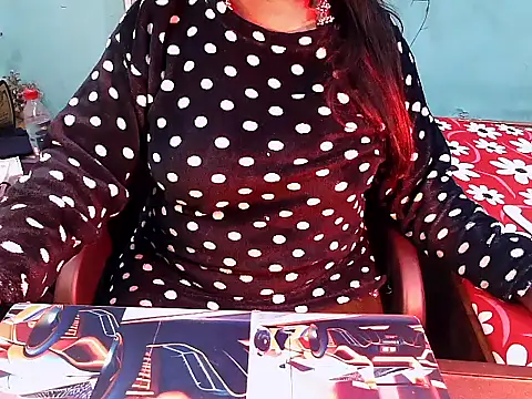 Snapshot of PREETI_BABY chatting on February 18, 2026, 5:42 pm PREETI BABY online show from February 18, 2026, 5:42 pm