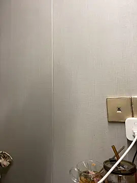 haiyan125216 online show from March 14, 2026, 10:54 am