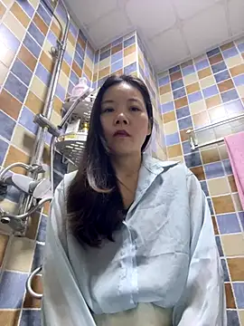 Snapshot of xinmeng-000 chatting on December 23, 2025, 6:45 am xinmeng-000 online show from December 23, 2025, 6:45 am