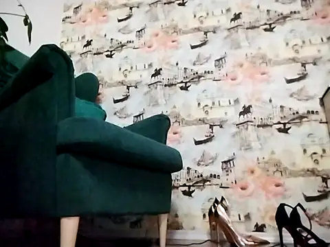 VelvetKarolina online show from November 12, 2025, 1:26 pm