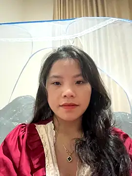 Snapshot of Bella_7777 chatting on October 13, 2025, 3:46 pm Bella 7777 online show from October 13, 2025, 3:46 pm