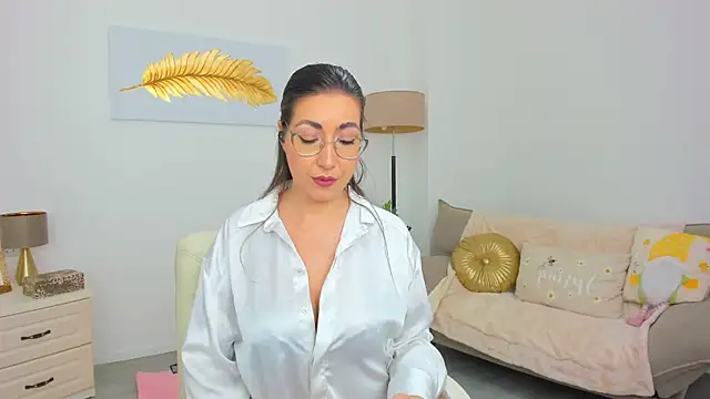 Snapshot of Kylie_Kathy chatting on February 6, 2026, 4:58 pm Kylie Kathy online show from February 6, 2026, 4:58 pm