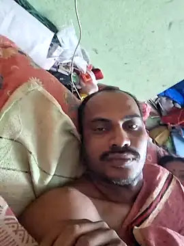 cutecouple1983 online show from November 27, 2025, 8:53 pm