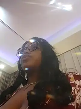 Snapshot of SheilaCoopers_ chatting on October 18, 2025, 11:23 am SheilaCoopers online show from October 18, 2025, 11:23 am