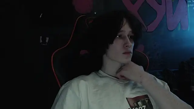 Snapshot of min1pekka chatting on February 4, 2026, 6:47 pm min1pekka online show from February 4, 2026, 6:47 pm