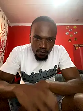 Snapshot of BaggyDirt chatting on October 27, 2025, 3:46 pm BaggyDirt online show from October 27, 2025, 3:46 pm