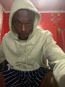 Snapshot of BaggyDirt chatting on December 1, 2025, 7:48 pm BaggyDirt online show from December 1, 2025, 7:48 pm