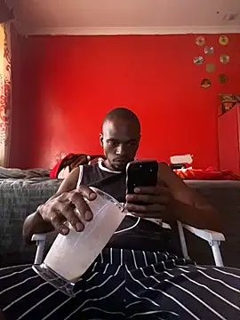 Snapshot of BaggyDirt chatting on February 25, 2026, 9:20 am BaggyDirt online show from February 25, 2026, 9:20 am