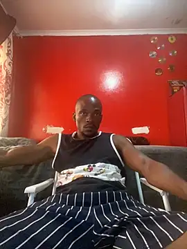 Snapshot of BaggyDirt chatting on February 14, 2026, 10:26 am BaggyDirt online show from February 14, 2026, 10:26 am