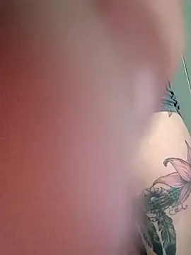 SweetnessSugar online show from November 3, 2025, 6:44 pm