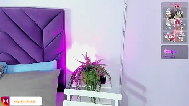 Kaylachannell online show from April 29, 2026, 3:54 am