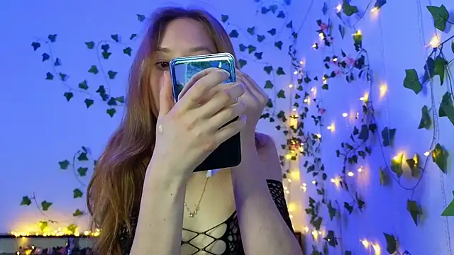 Snapshot of Candy_Flosse chatting on March 20, 2026, 4:24 am Candy Flosse online show from March 20, 2026, 4:24 am