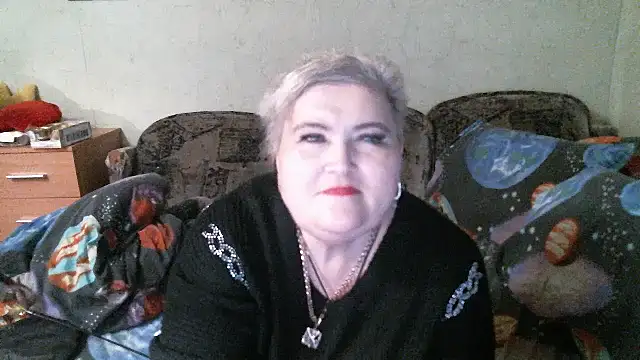Lana555 online show from April 21, 2026, 7:42 pm