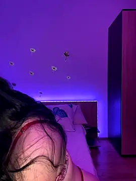 Snapshot of Mihadttraf chatting on November 16, 2025, 12:15 am Mihadttraf online show from November 16, 2025, 12:15 am