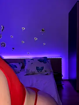 Snapshot of Mihadttraf chatting on November 9, 2025, 4:44 pm Mihadttraf online show from November 9, 2025, 4:44 pm