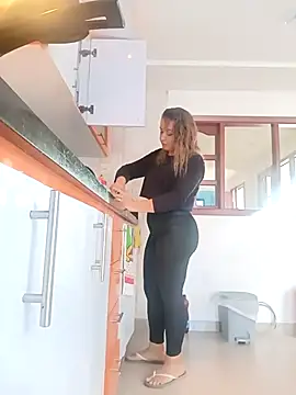 Asuna yuuky online show from October 7, 2025, 9:05 pm