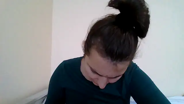 DInaraXRose online show from September 9, 2025, 10:14 am